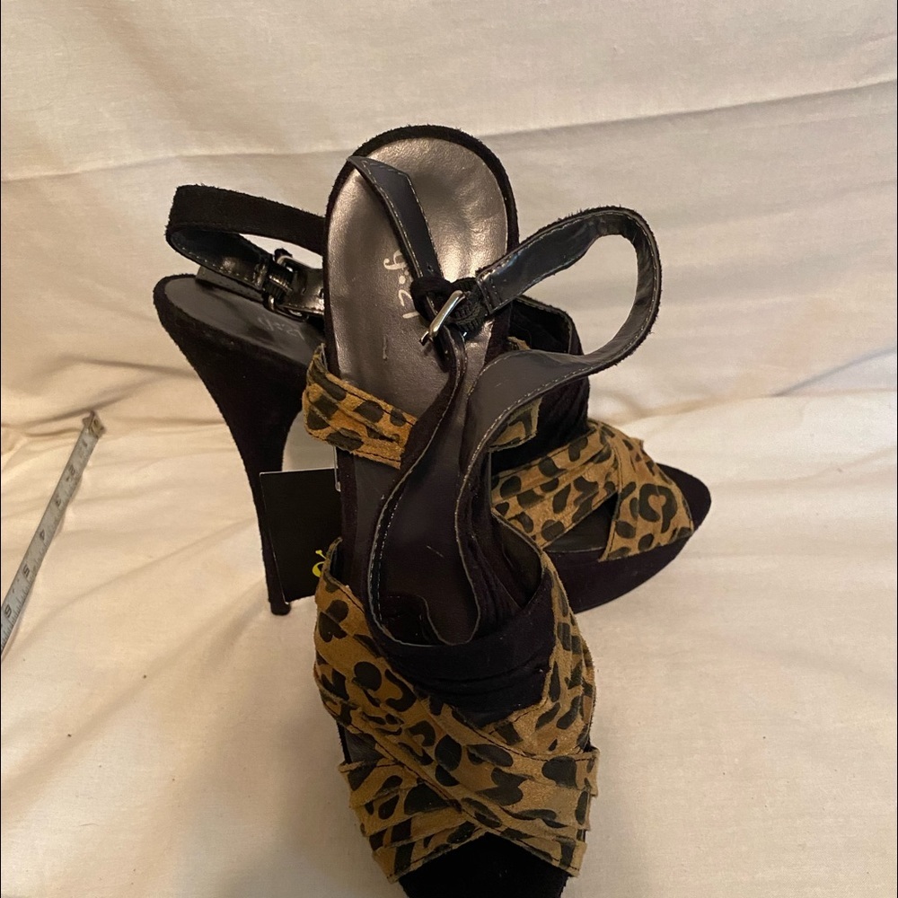 G21 heels black / animal print size 7 new